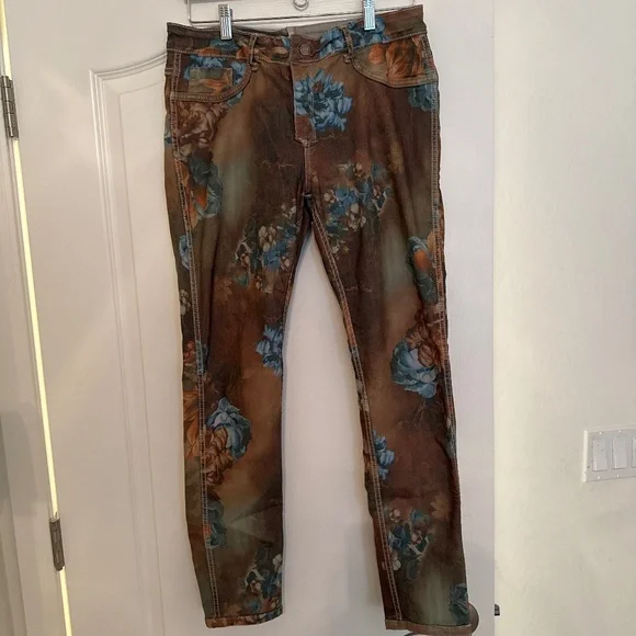 Women’s Jeans REVERSIBLE, Tan & Multi Color - Picture 1 of 6